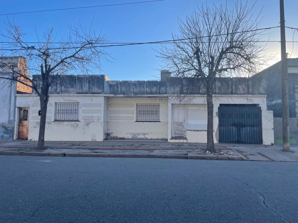 Calle Entre Ríos 200